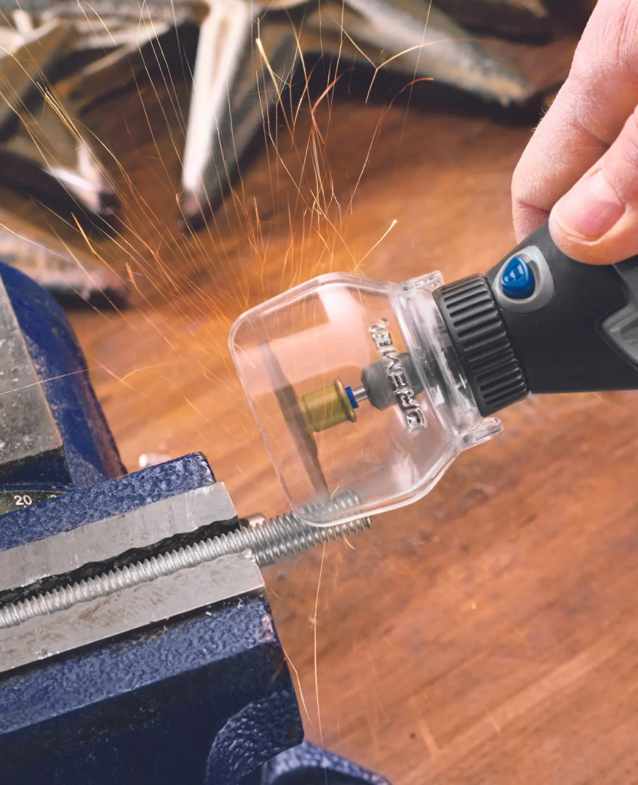 Dremel 550 Comfort Guard Nasadka Obrotowa, Wielokolorowy, 14,7 x 9,1 x 4,3 cm