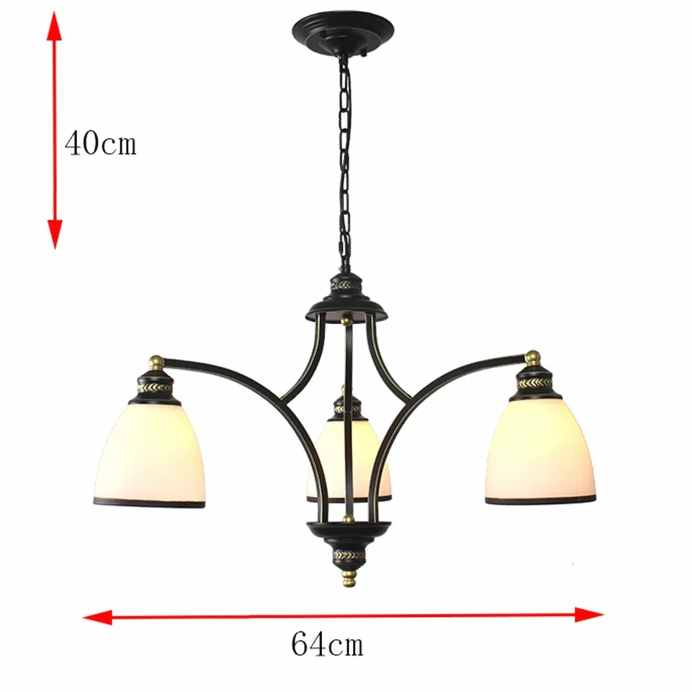 Oświetlenie wewnętrzne Elegancki żyrandol z lampą, klasyczne wykończenia z żelaza w kolorze czarnego metalu, sypialnia lub salon naścienny Średnica Żyrandol z 3 lampami [A+] Oświetlenie Made in China