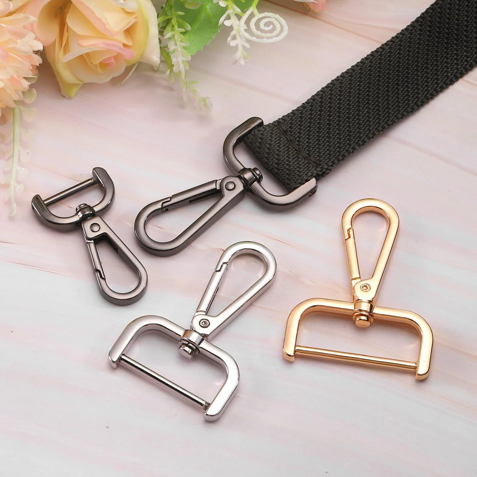 QUARKZMAN 4 szt. Obrotowe haczyki z karabińczykiem, 20 mm (3/4 cala) D-ring odpinany metalowy haczyk zatrzaskowy ze śrubokrętem do tworzenia toreb na klucze, czarny