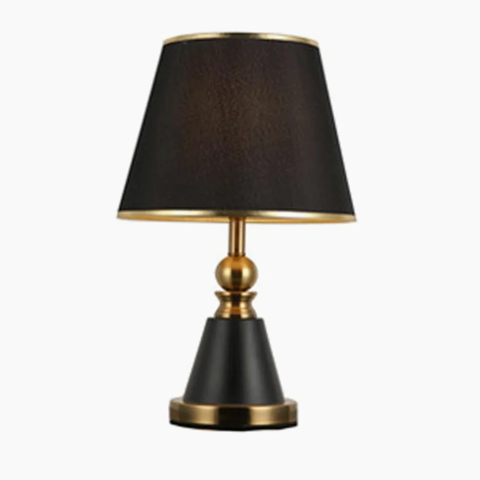 Prosta lampa biurka retro biurka sypialnia studium salonu lampa biurka Lampa nocna światła luksusowy pokój hotelowy oświetlenie żelazna lampka biurka powerfully