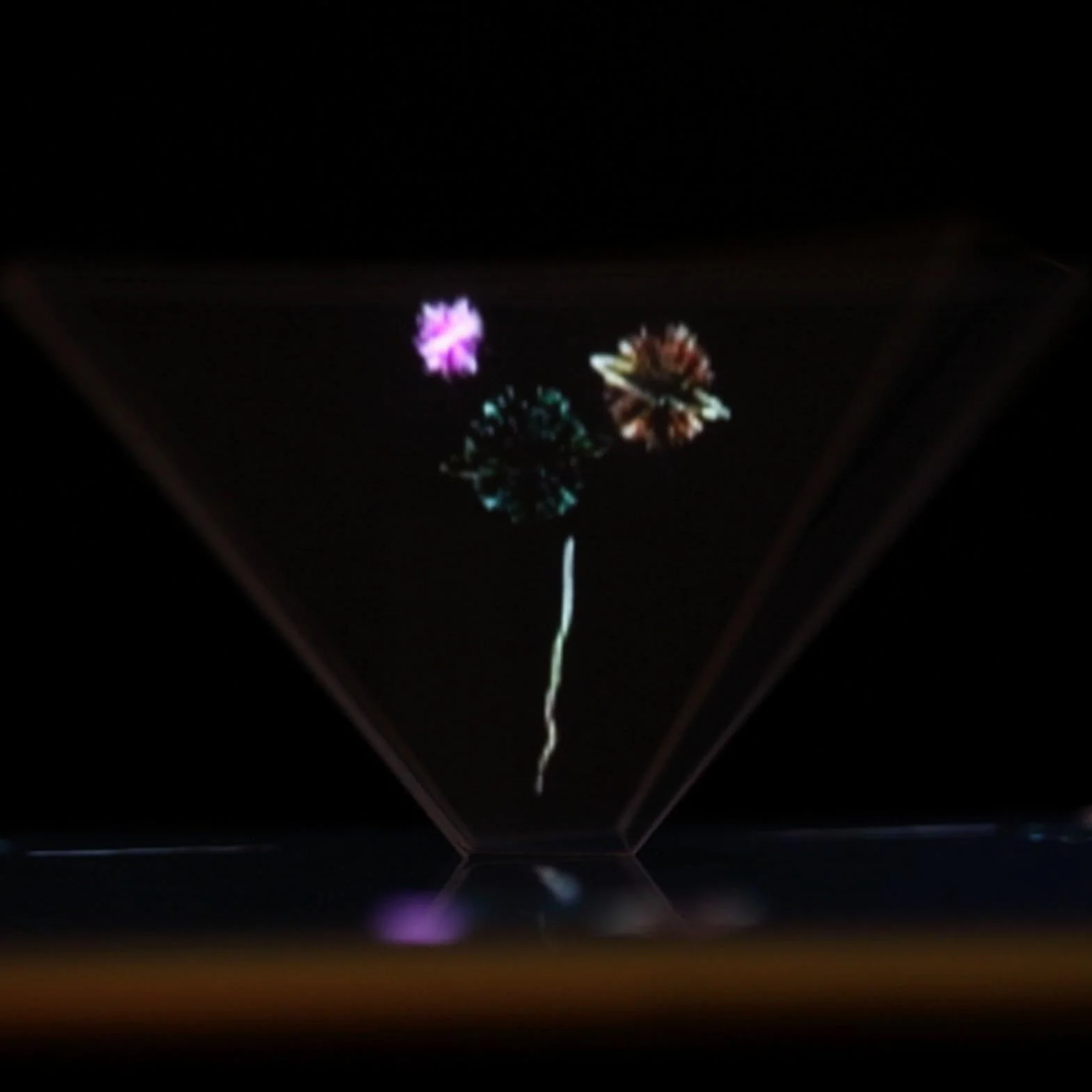 Hologram projektor piramida wyświetlacz 7 x 7 x 4 cm