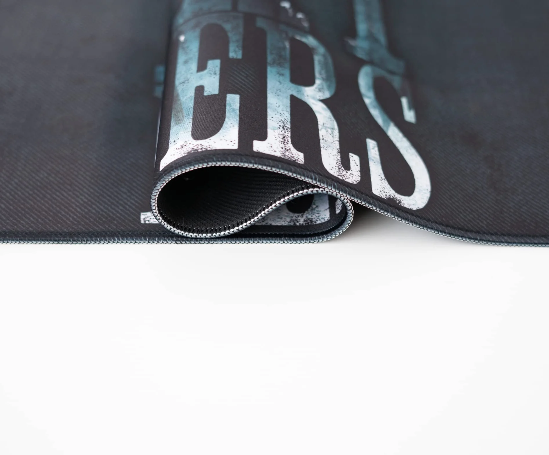 Grupo Erik Podkładka pod mysz XXL, Peaky Blinders, podkładka na biurko do gier, 80 x 35 cm, antypoślizgowa gumowa podkładka pod klawiaturę i mysz, duża, prezenty dla graczy