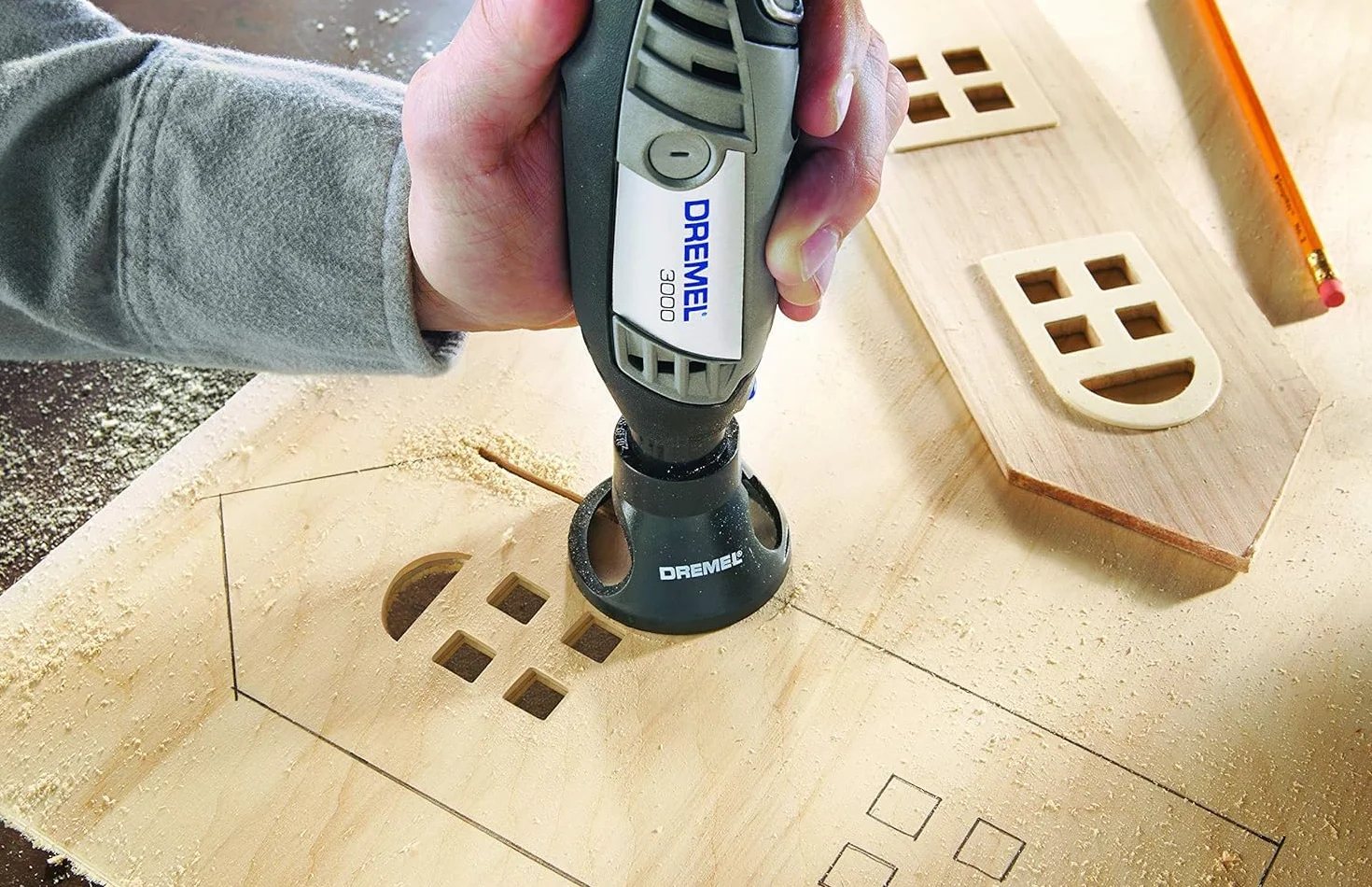 Dremel 565 Wielofunkcyjny zestaw frezów - Zestaw do cięcia do narzędzi wielofunkcyjnych z 1 prowadnicą cięcia i 2 precyzyjnymi ostrzami tnących/frezujących
