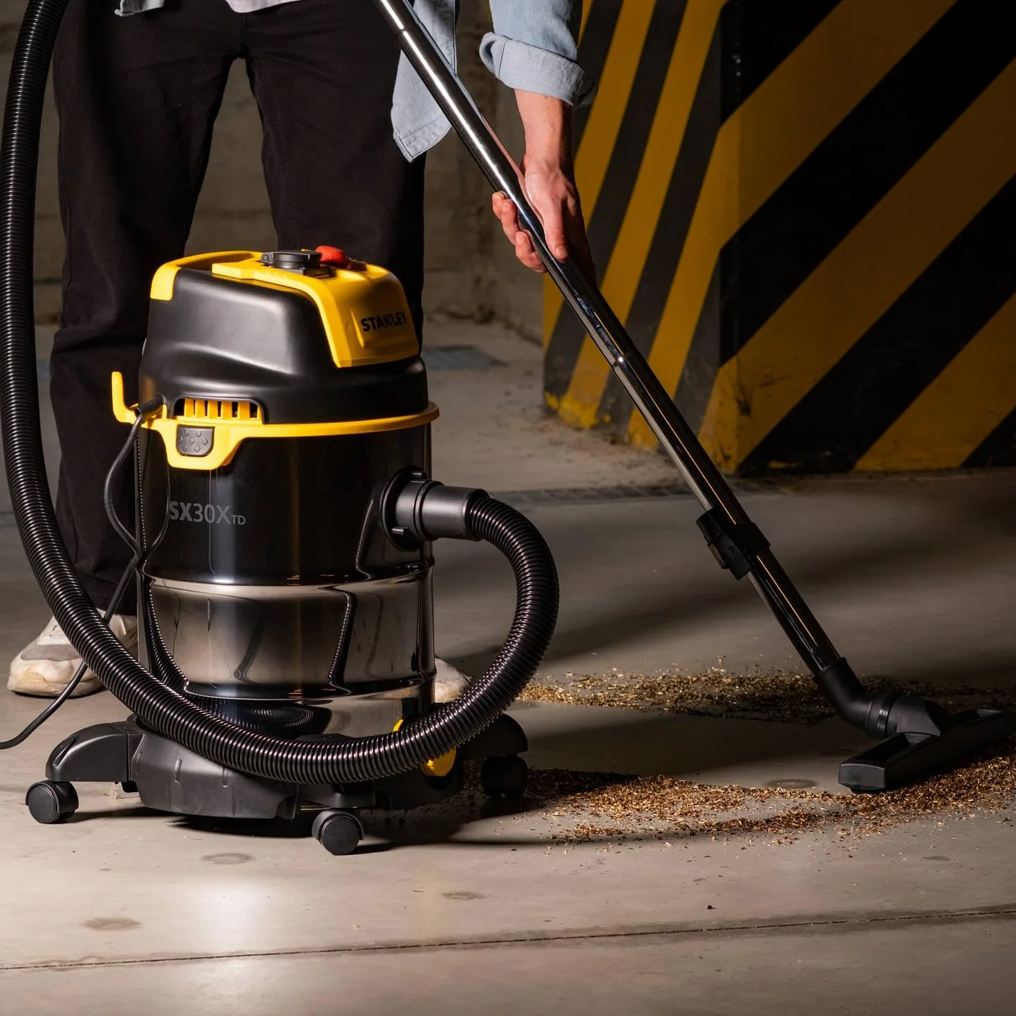 Stanley 51695 SXVC30XTDE Odkurzacz Do Pracy Na Mokro i Na Sucho, 1600 W, 30 L, Wielokolorowy