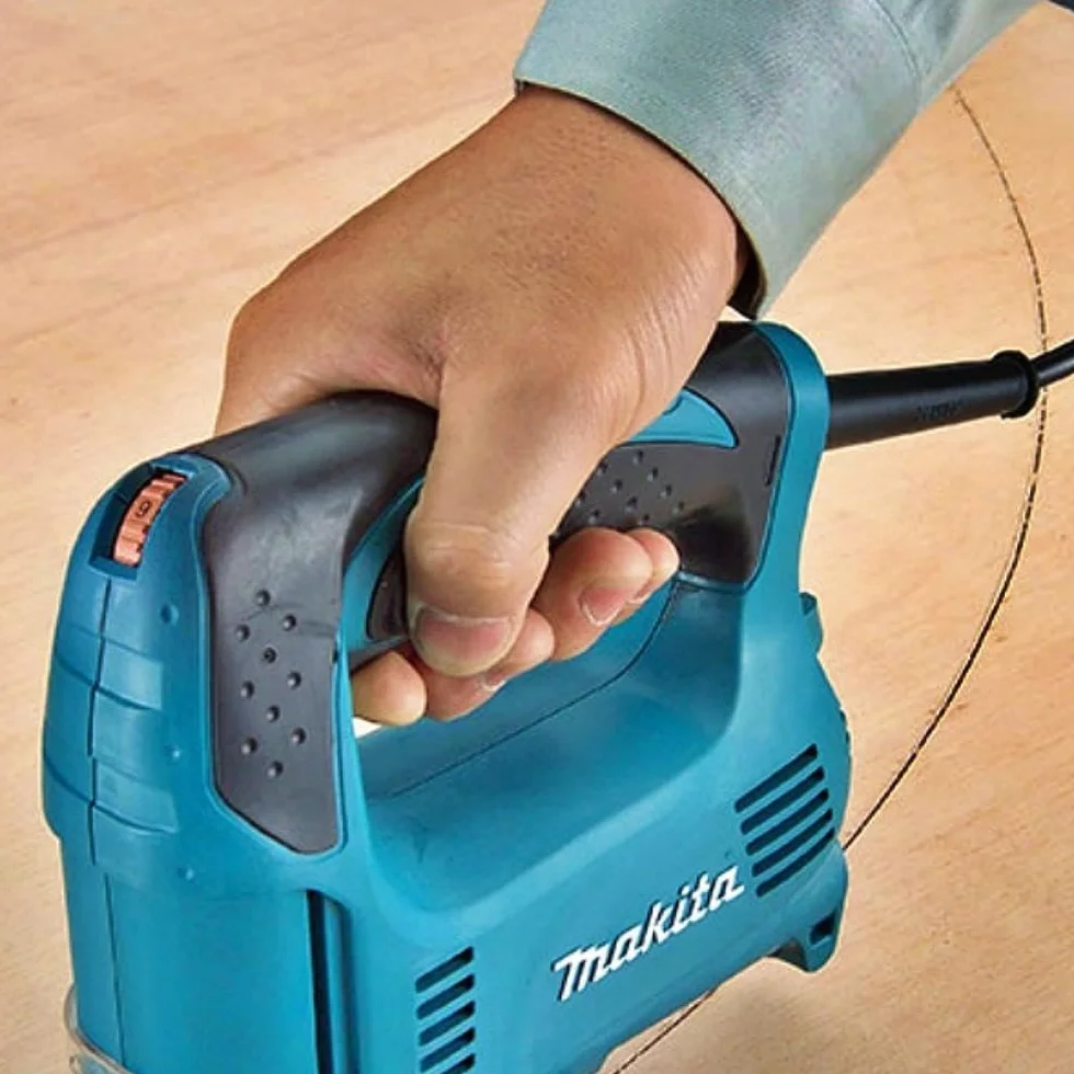 Makita 4327 Piła Szablasta, 450 W, 100 V, Czarna, Niebieska
