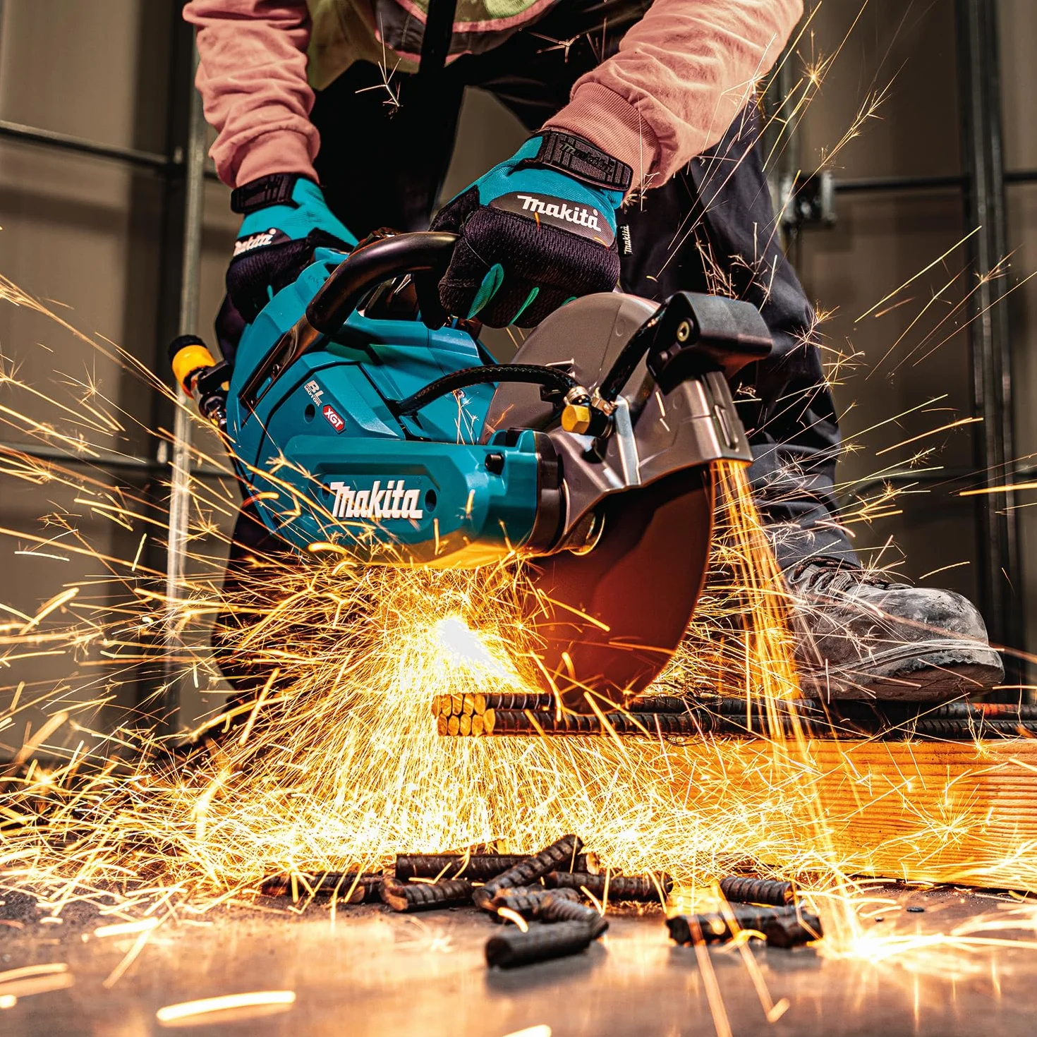 Makita CE003GZ02 40Vmax XGT bezprzewodowy bezszczotkowy nóż tarczowy 230 mm jednostka