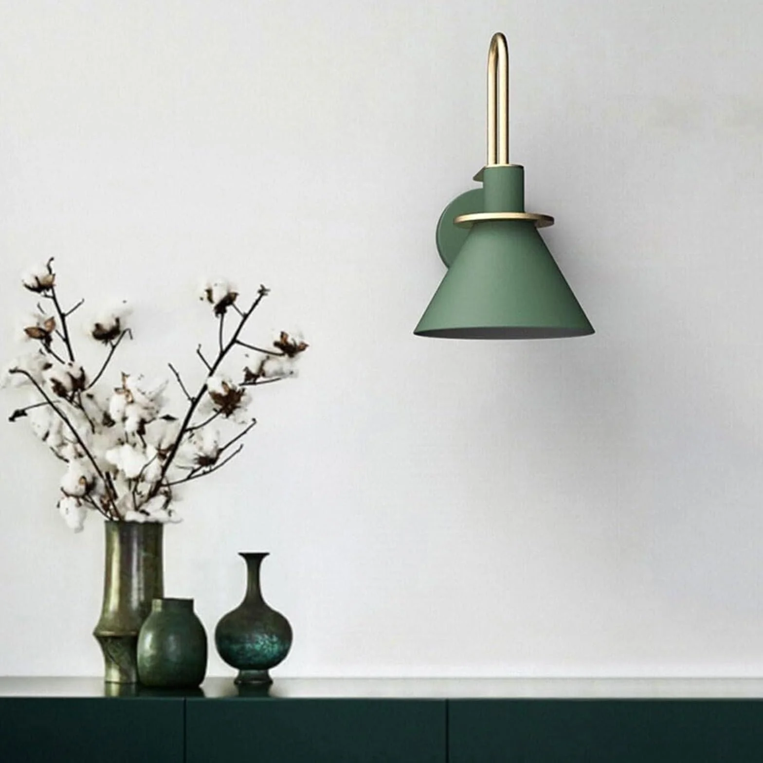 Nowoczesna i kreatywna lampa ścienna z kutego żelaza, 1 lampka do makaronu E27 Minimalistyczna, zewnętrzna lampka nocna do salonu (B)