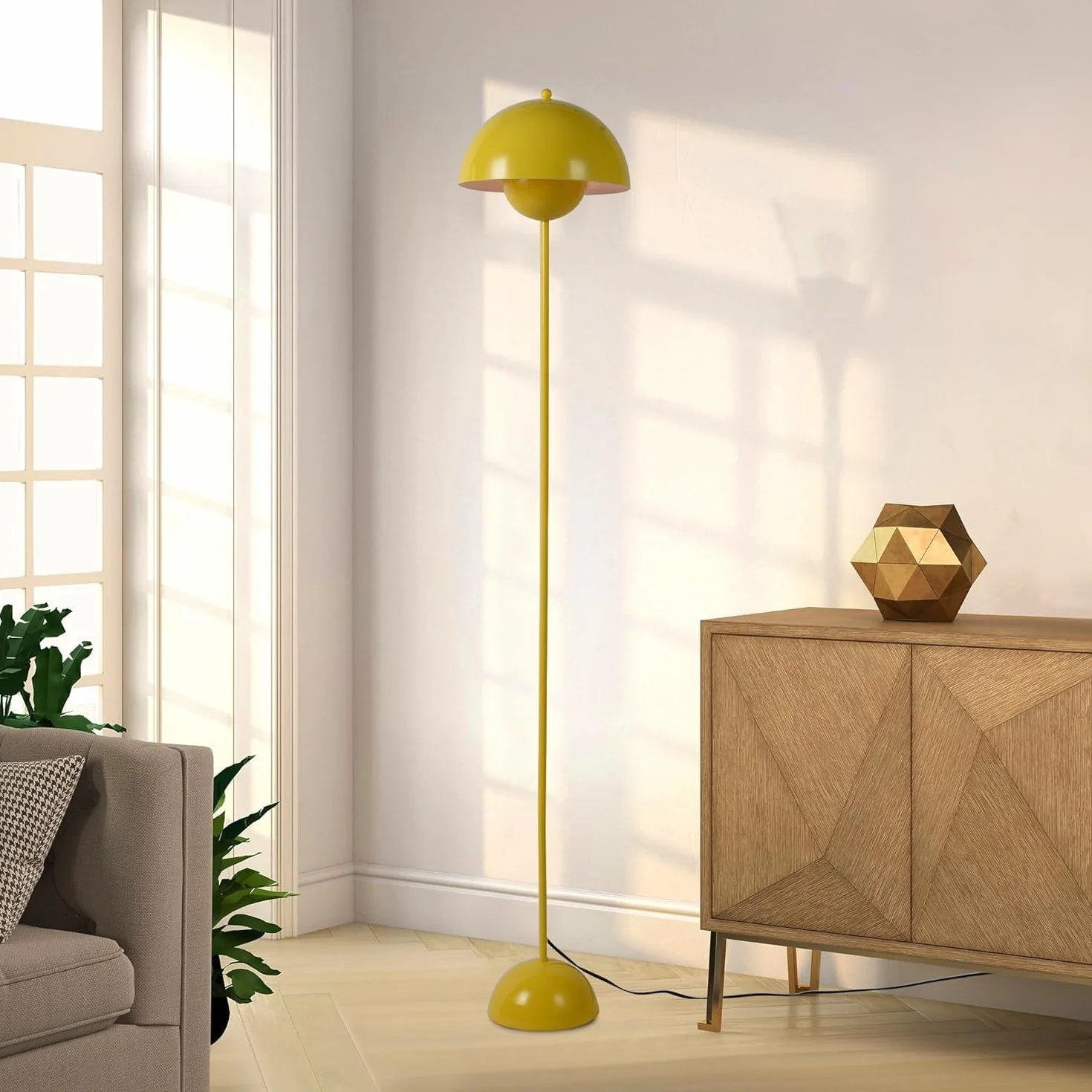 Alpinaluz Lampa podłogowa ze stali z wypukłym abażurem, nowoczesna, nordycka i retro, światło pośrednie, gwint E27, przełącznik nożny, do salonu, sypialni lub jadalni (żółta)