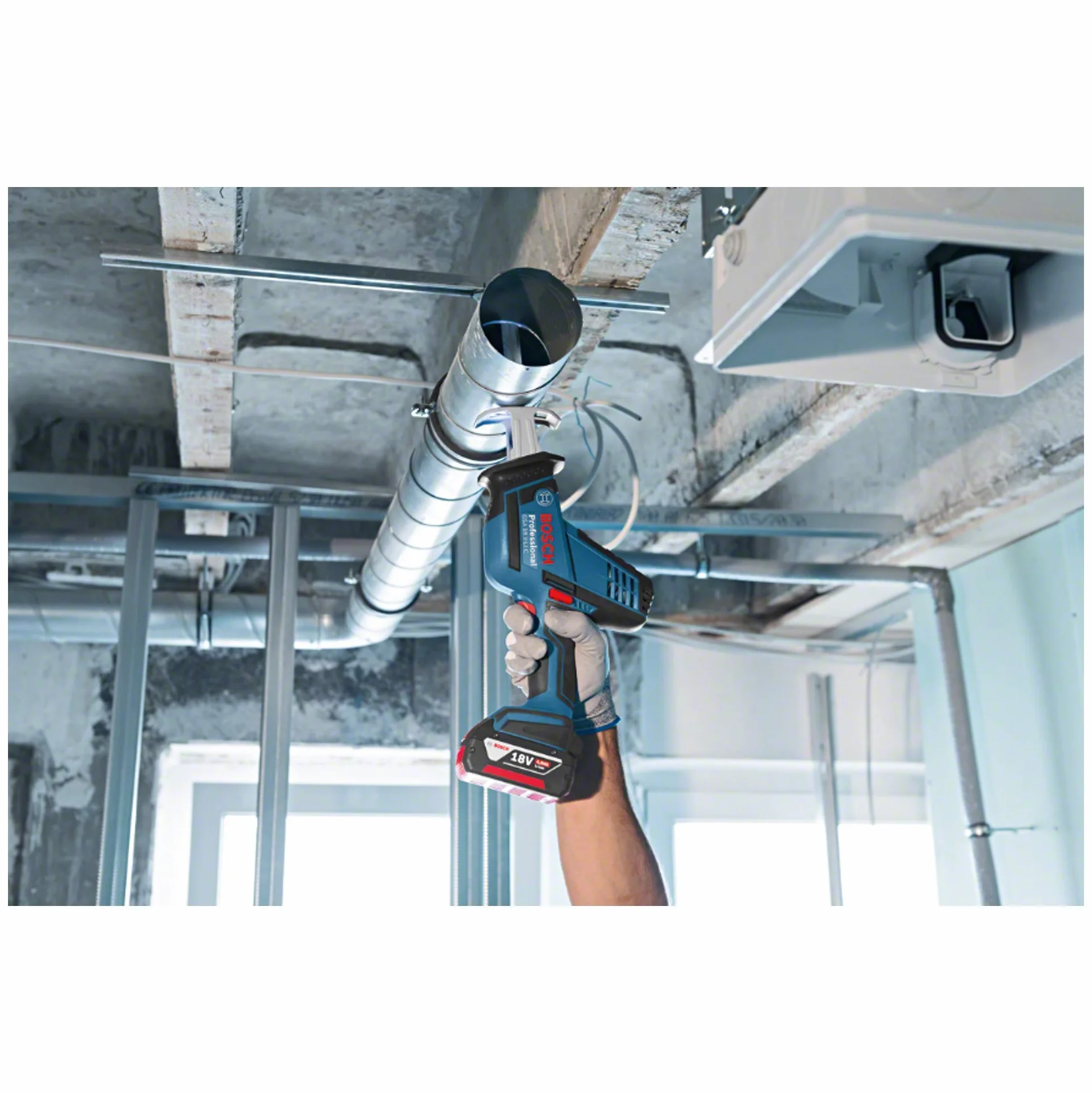 Bosch Professional GSA 18V-LI C akumulatorowa piła szablasta 18V L-BOXX