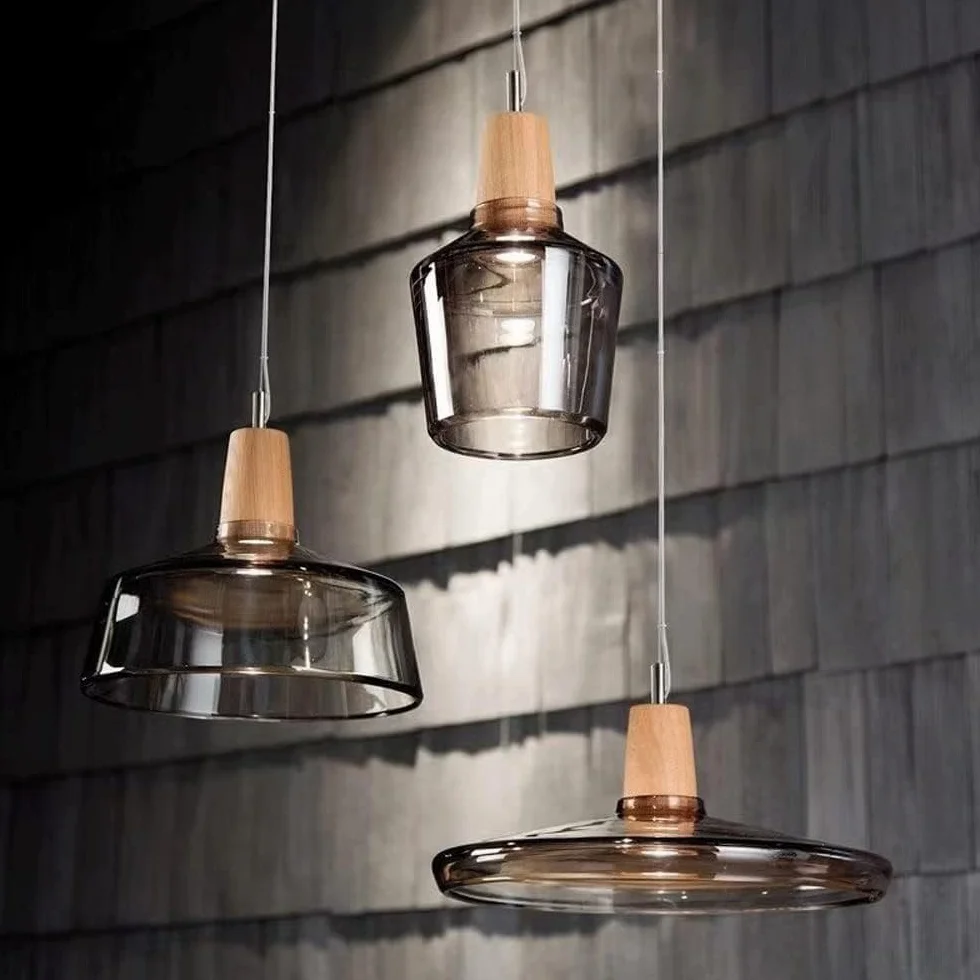 Lampa wisząca w stylu nordyckim z drewnianym uchwytem, ​​szklany klosz wisząca lampa sufitowa, żyrandol do oświetlenia wewnętrznego E27, salon sypialnia dekoracja sufitowa oprawy oświetleniowe