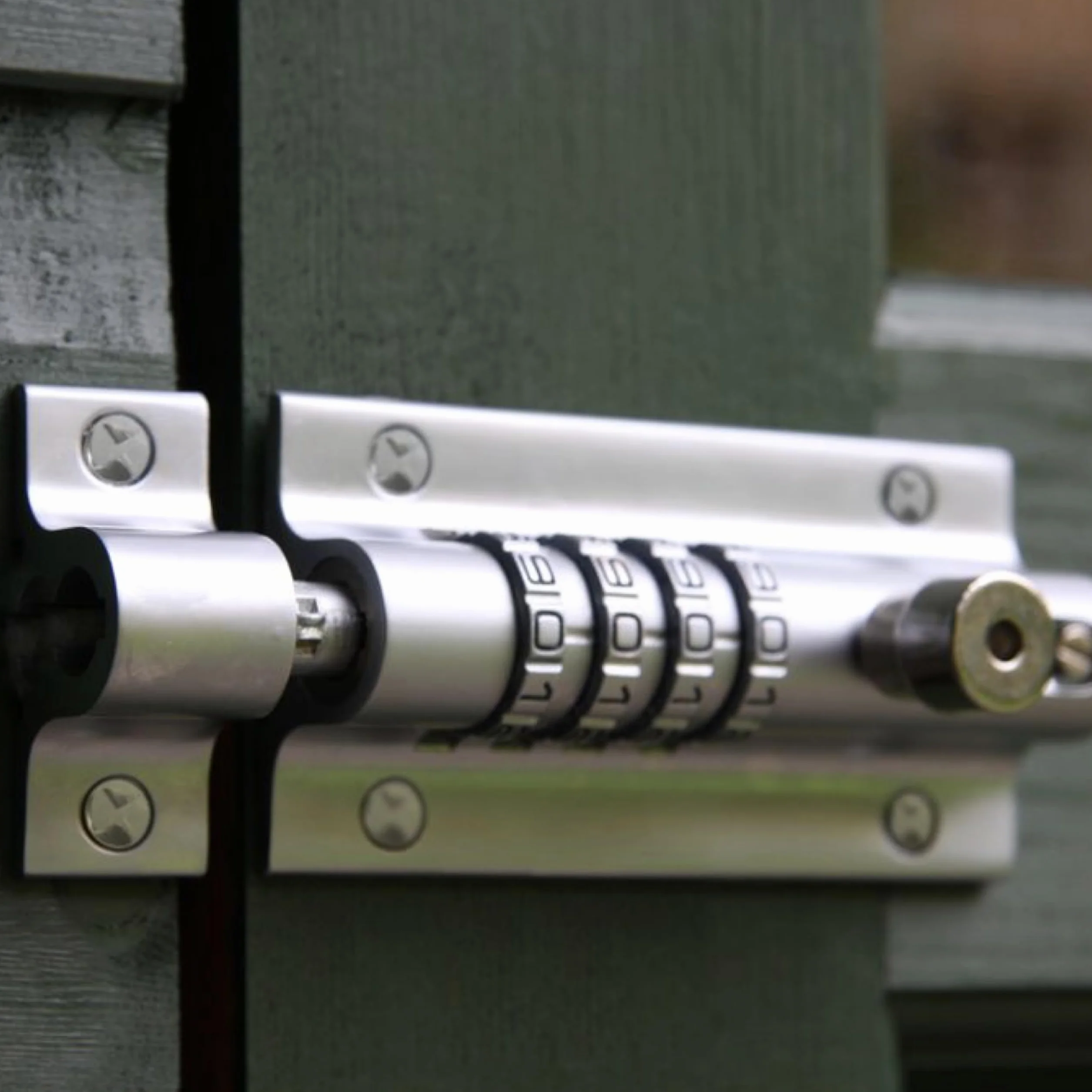 Squire Combi Bolt Zamek do drzwi (COMBI4) - 4-kołowa śruba blokująca - odporna na warunki atmosferyczne korpus odlewany ciśnieniowo, śruba ślizgowa odporna na manipulację - zamek do bramy bezpieczeństwa do domu i garażu (chrom, 120 mm)