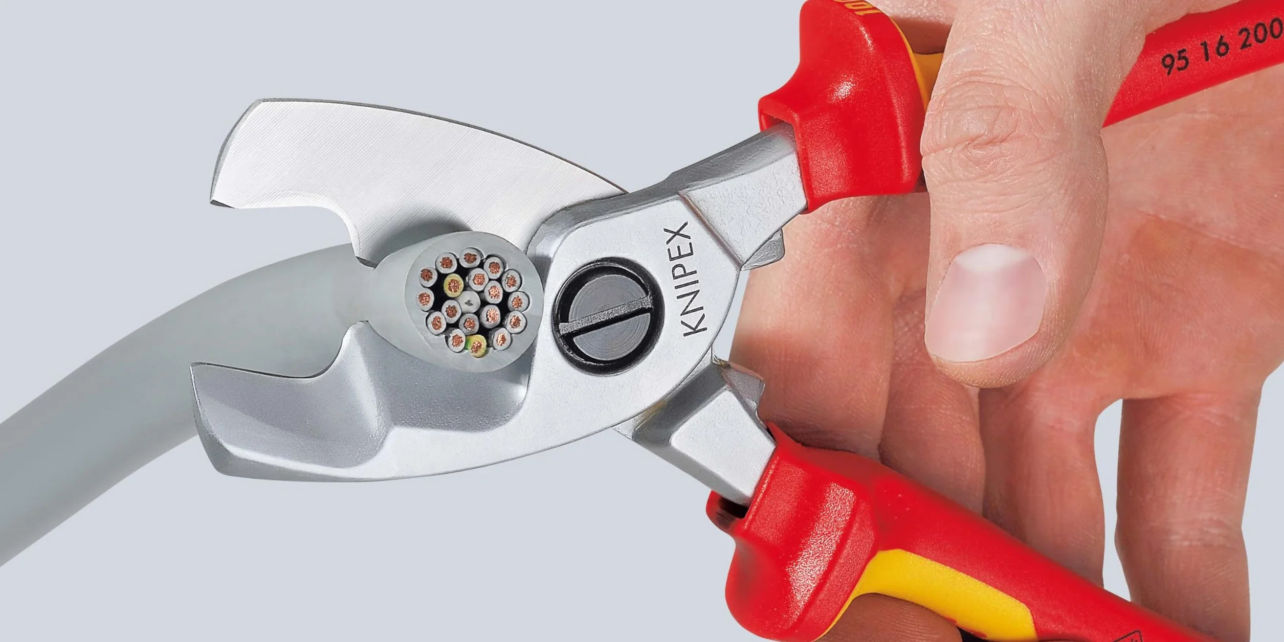 KNIPEX Nożyce do kabli z podwójnym ostrzem chromowany z wielokomponentowymi osłonkami, izolowane wg VDE 200 mm, 95 16 200