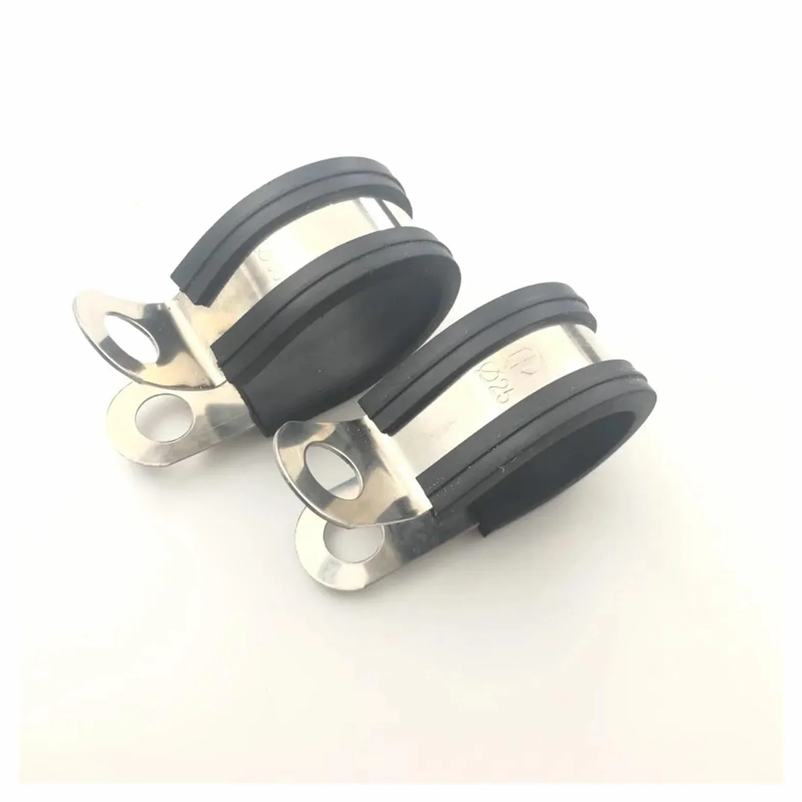 klipsy p wyłożone gumą, 10 szt. Zaciski P ze stali nierdzewnej 304 z gumową podszewką Mocowanie kabla Zacisk do rury węża 6-55 mm(10MM 10PCS)