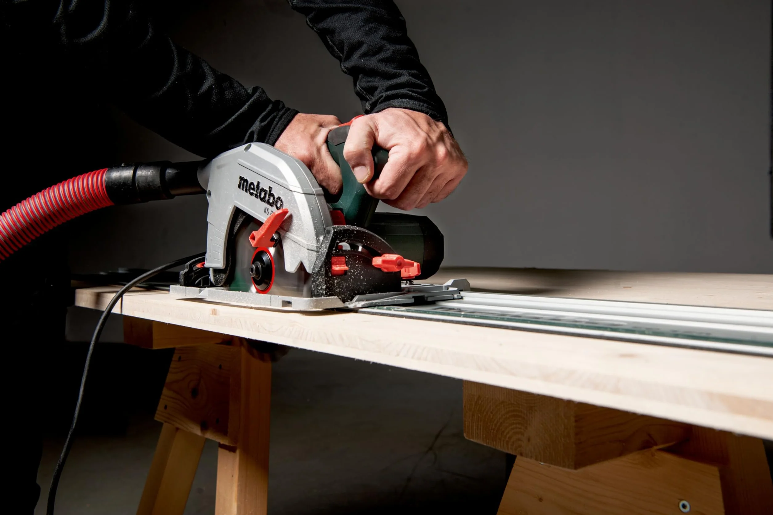 Metabo Zestaw KS 66 FS ręczna pilarka tarczowa kartonowa z szyną nasadkową KFS 44-691196000