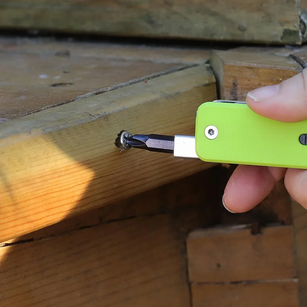 ROXON S503G Flex Companion Tool, modułowe narzędzie kieszonkowe, wstępnie zainstalowane z 8 niezbędnymi narzędziami (śrubokręt 1/4", ostrze D2, śrubokręt, piła stożkowa, nożyce itp.) (kolor neonowy)