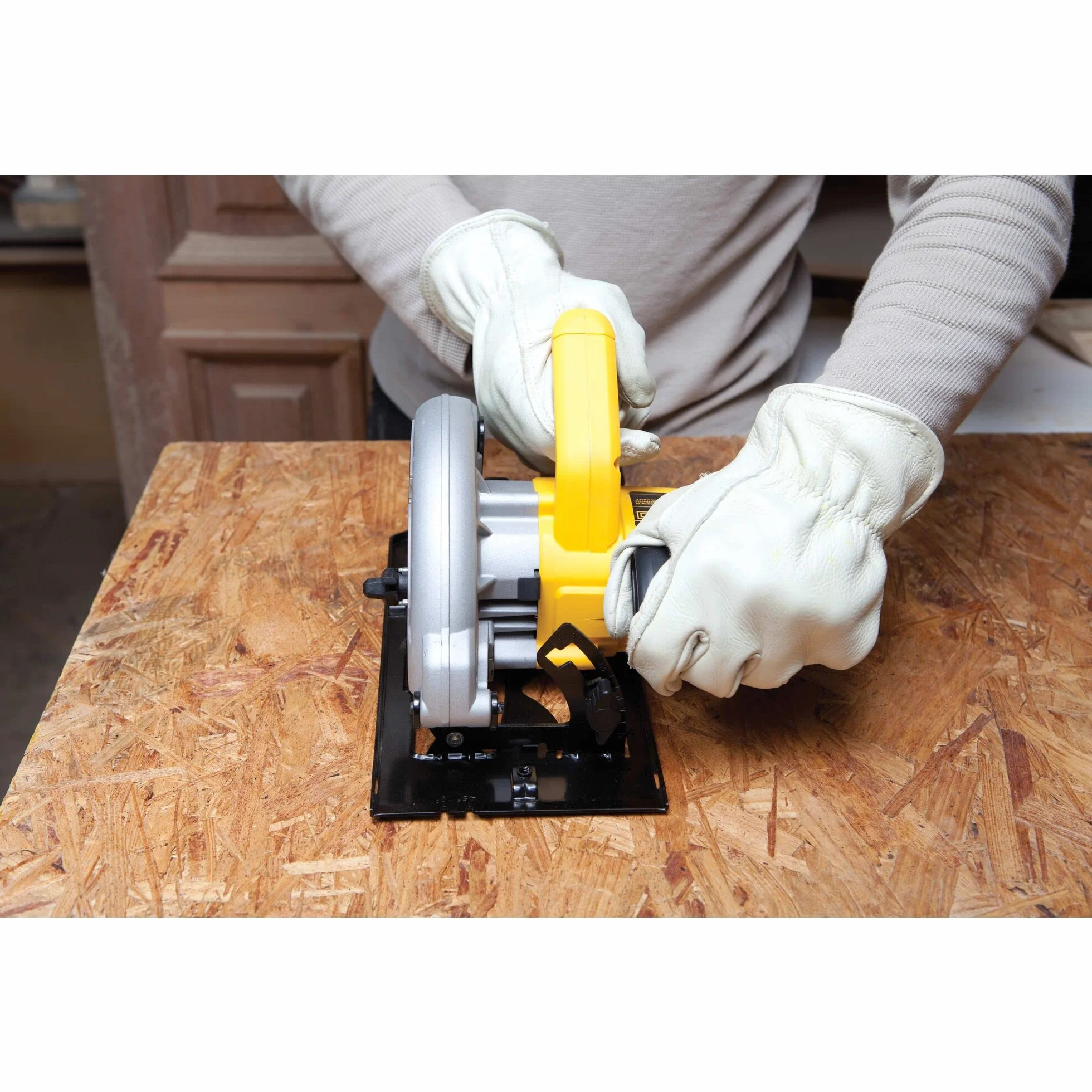 DeWalt DWE560-QS ręczna pilarka tarczowa 65 mm 1350 W, W, 230 V