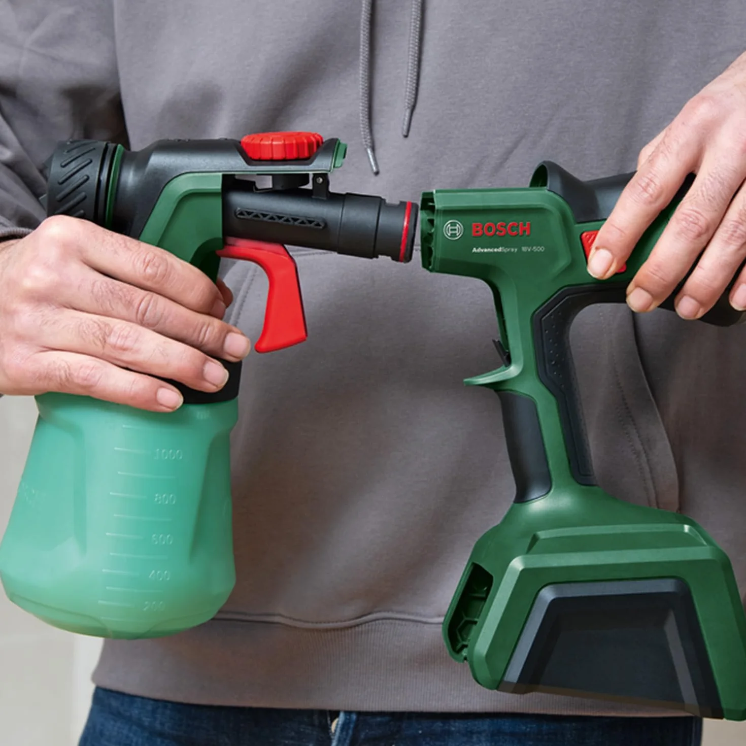 Bosch akumulatorowy pistolet natryskowy AdvancedSpray 18V-500 (do farb dyspersyjnych/lateksowych, lazur i lakierów, 3m²/min, 2 pojemniki 1 200 ml, akum. 4Ah i ładowarka)