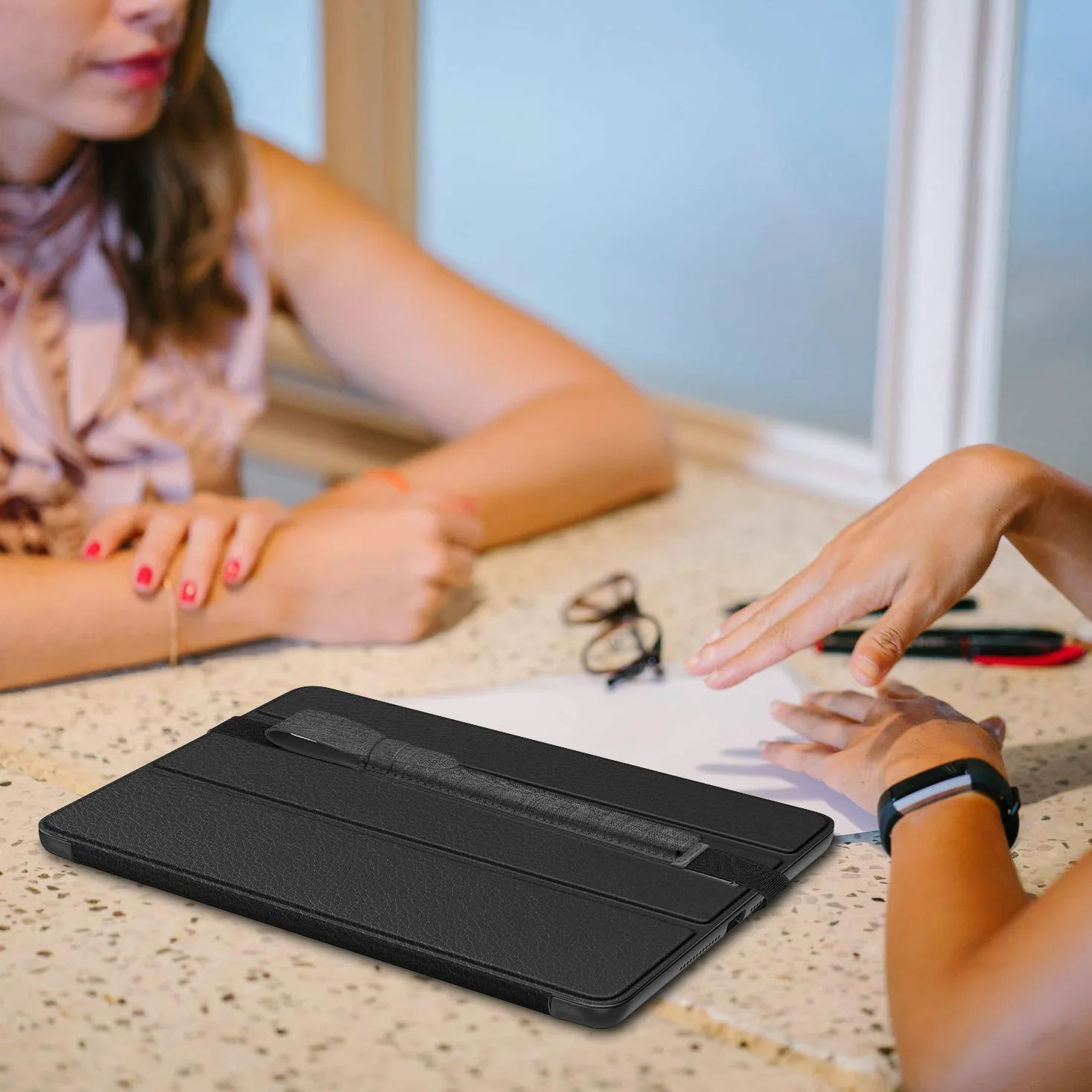 Fintie Uchwyt do Apple Pencil Pro/USB-C & Apple Pencil 1./2. Gen, etui ze sztucznej skóry z adapterem USB, ciemnoszary