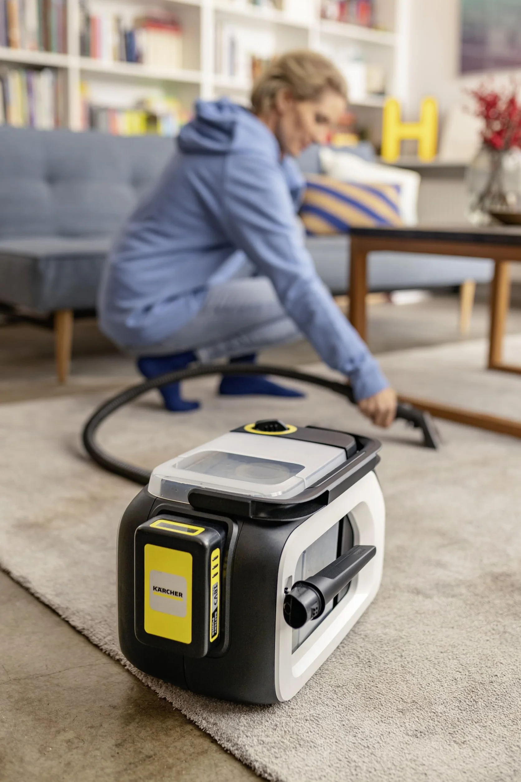 Kärcher SE 3-18 Compact Home odkurzacz piorący akumulatorowy, dodatkowa ssawka do mycia i czyszczenia tapicerki, szerokość robocza 75 mm, funkcja płukania, czyszczenie samochodu, bez akumulatora
