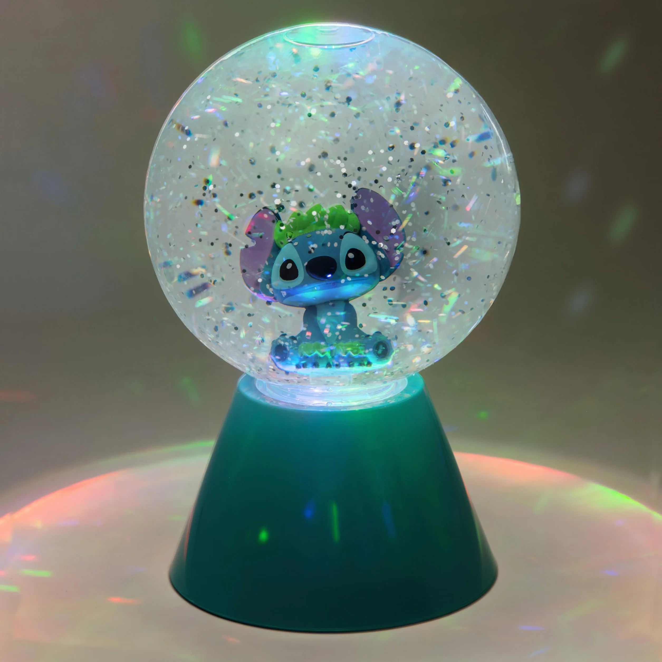 Paladone Disney Lilo & Stitch Brokatowa kula LED, oficjalnie licencjonowany prezent, zmieniająca kolor, świecąca kula śnieżna dla dzieci, nastolatków, dorosłych, kompaktowa konstrukcja