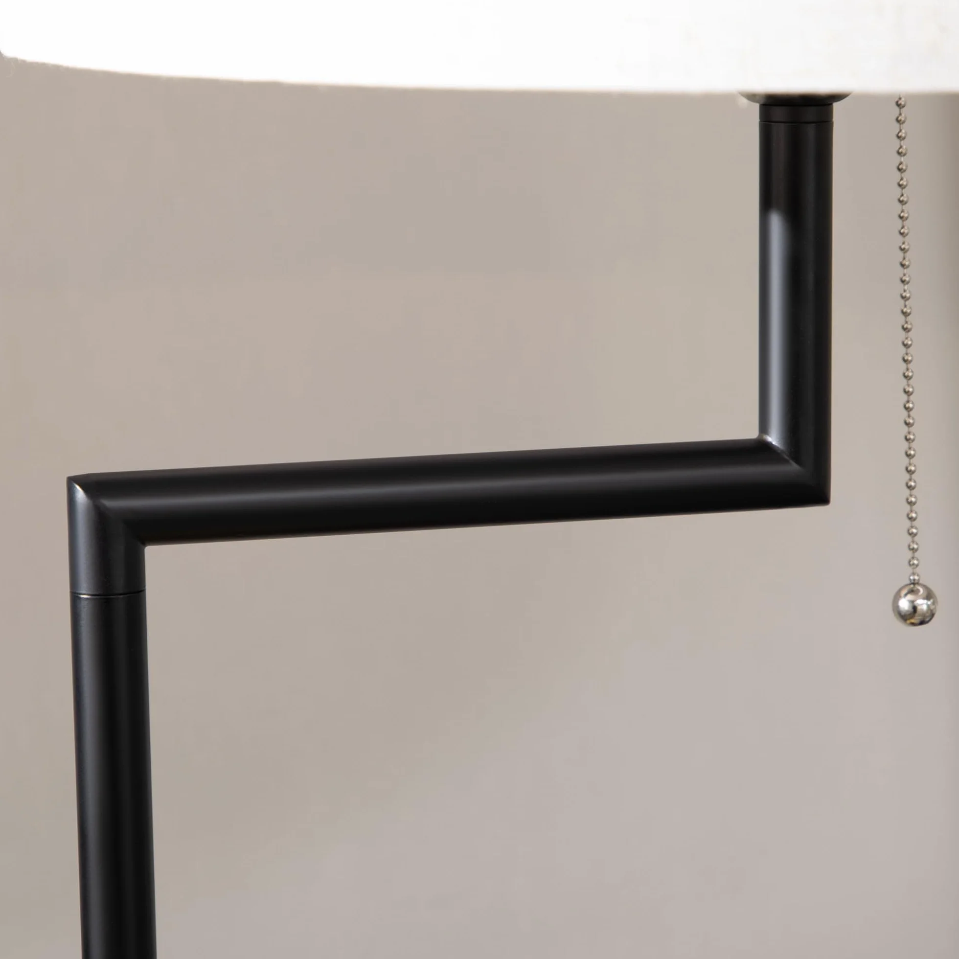 HOMCOM Lampa stojąca, stojąca, ze złączem USB, lampa stojąca, do salonu, sypialni, ze stali, kremowa, Ø 40 x 168 cm, żarówka nie wchodzi w zakres dostawy