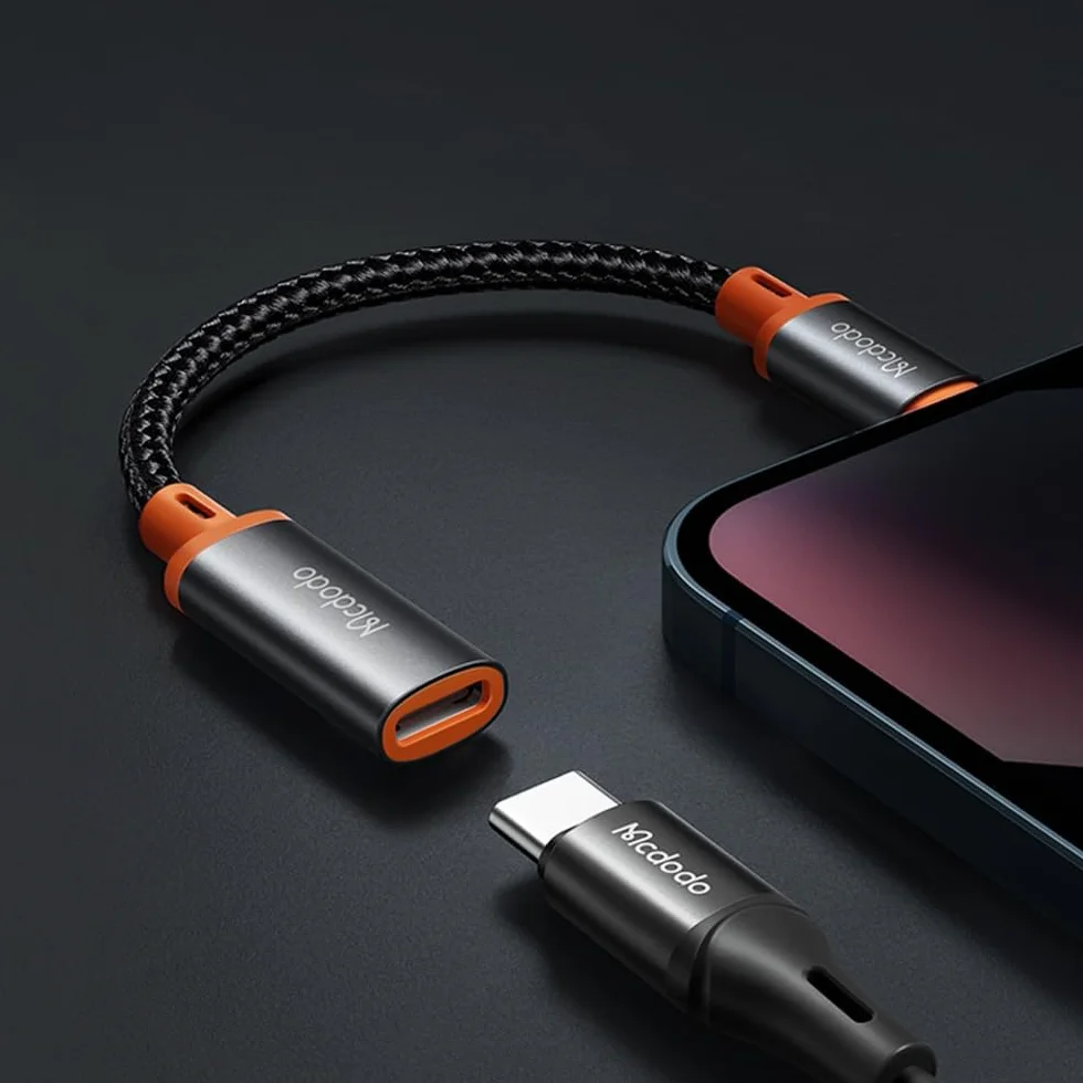 Mcdodo 4 w 1 adapter USB-C na Lightning OTG z ładowaniem audio, krótki do iPhone, iPad, AirPods