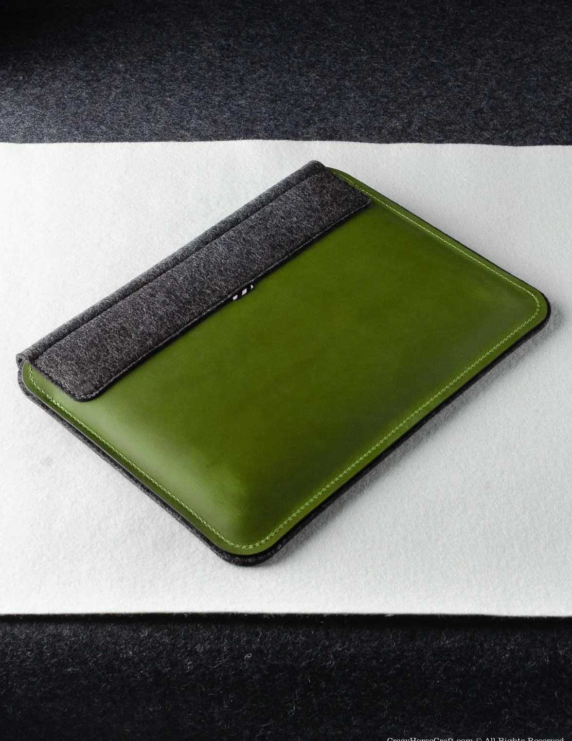 Skórzane etui do MacBook Pro 14 pokrowiec zielony