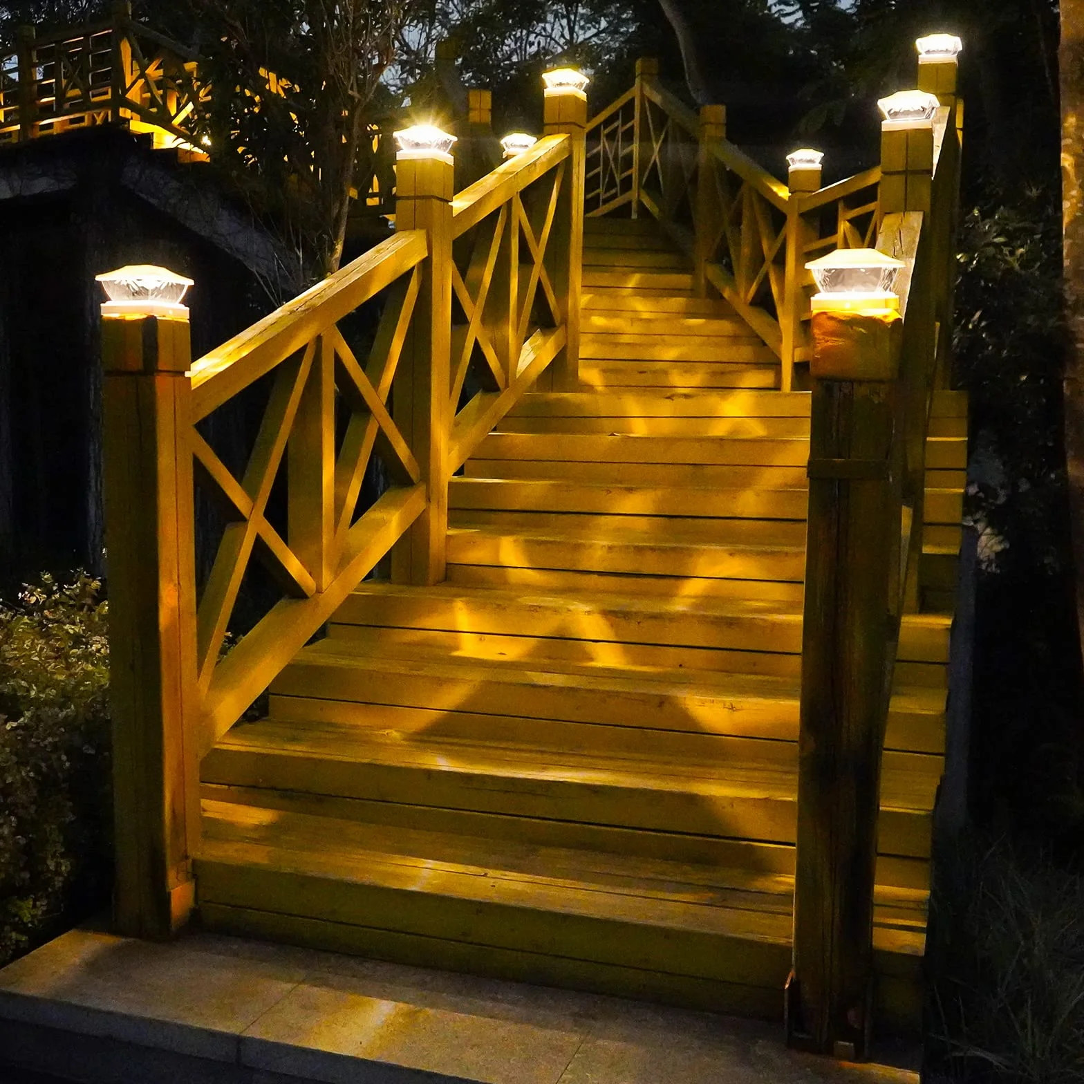 8 szt. solarnych lamp solarnych LED, 2 tryby świecenia, drewniane słupki, 3,5 x 3,5, 4 x 4,5 x 4,5 x 4,5, 5 x 5, wodoszczelne, IP65, do ogrodu, ganku, tarasu, schodów