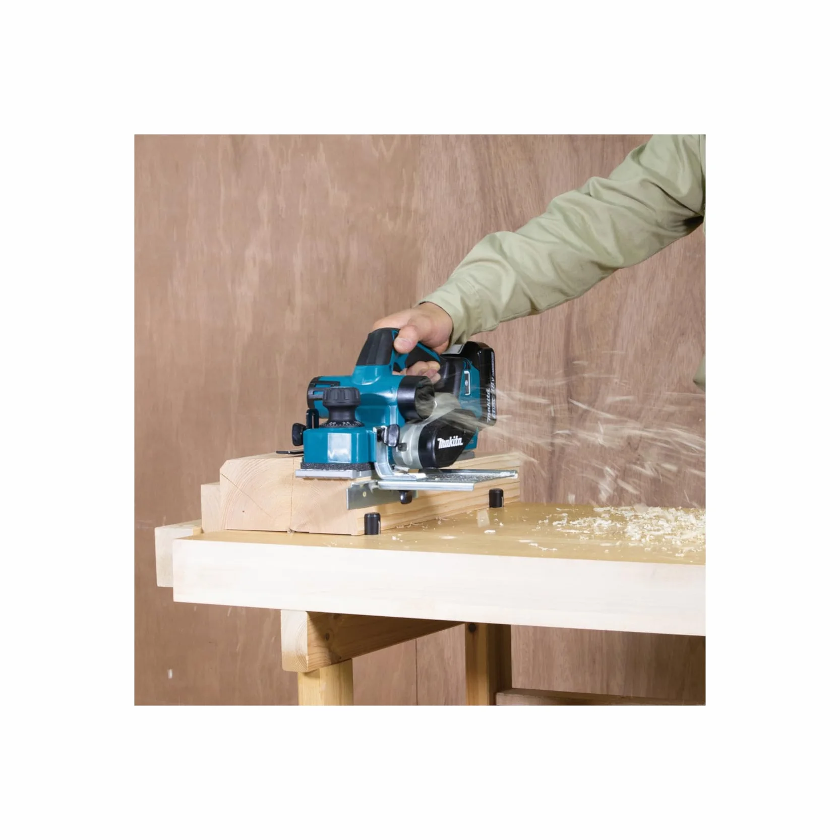 Makita DKP181Z Strug Akumulatorowy 82 mm 18 V, Bez Akumulatora, bez Ładowarki