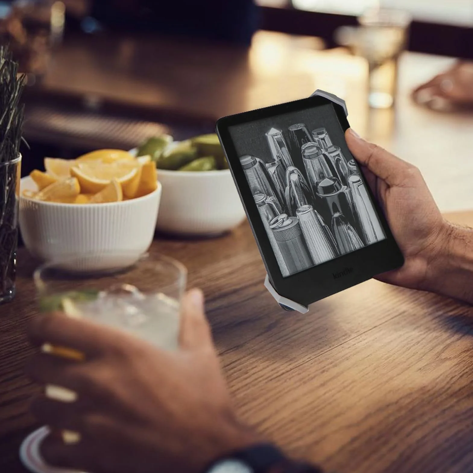 Antypoślizgowy silikonowy pasek na nadgarstek uniwersalny uchwyt na palec do 6" / 6,8" / 7" Kindle Readers / Kobo / Sony eBook (czarny)