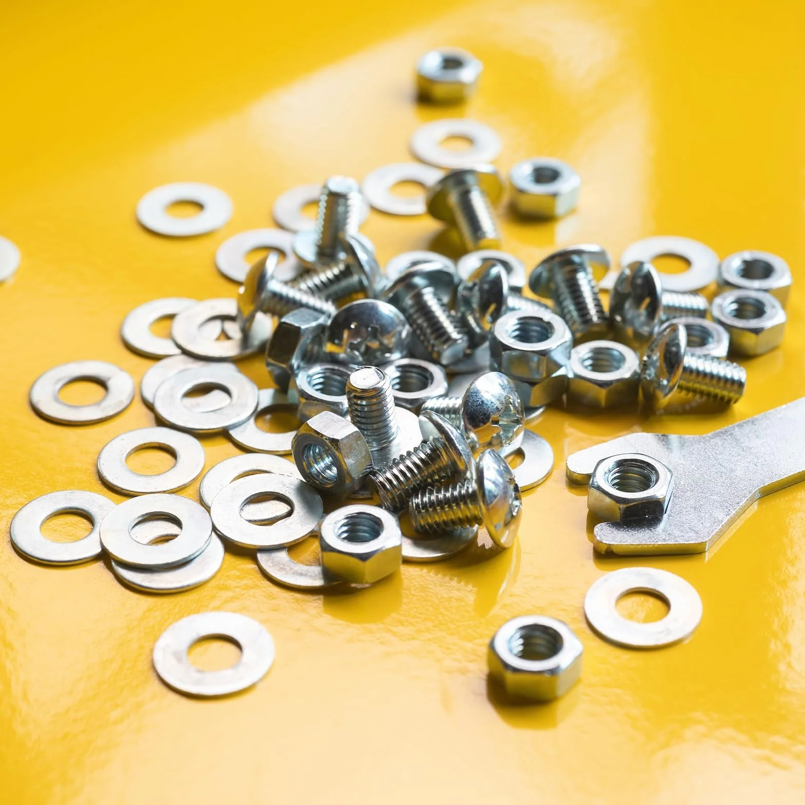 QUARKZMAN 100 szt. Podkładka płaska M3, stal nierdzewna 304 3,2 mm ID x 7 mm OD x 0,5 mm grubość do śrub, napraw fabryk, kuchni, sklepów i budownictwa, kolor srebrny