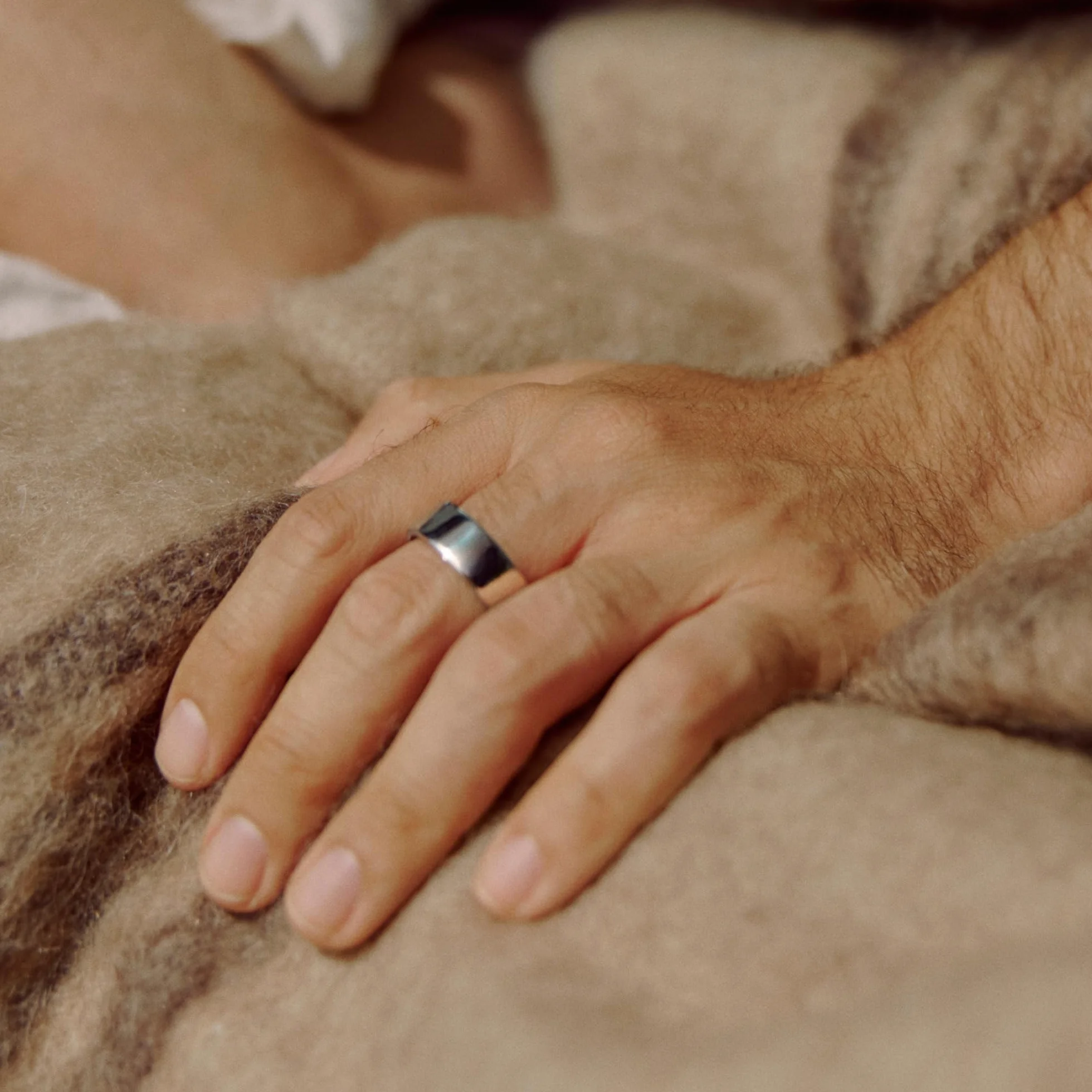 Oura Ring 4 - Silver - Rozmiar 12 Smart Ring | Najpierw dobierz rozmiar z zestawem miarowym OR4 | Urzadzenie noszenia pomiaru jakosci snu - Tetno - Pomiar kondycji - Bateria do 8 dni